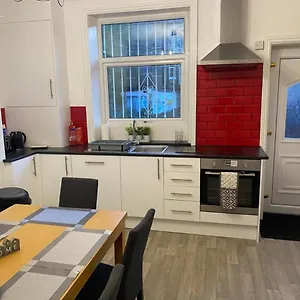  Holiday home St Pauls Rd - Townhouse